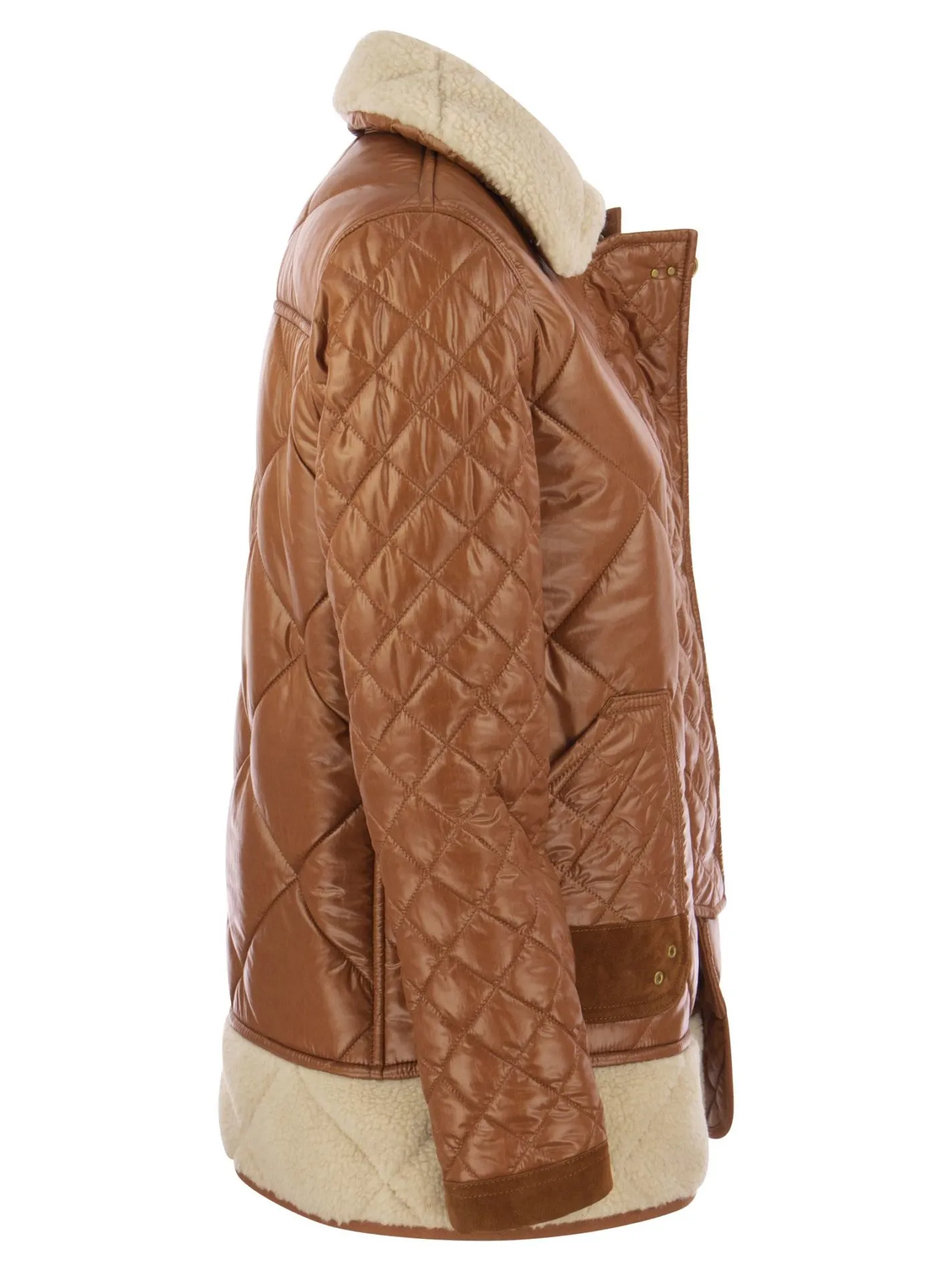 3 padded hangers with shearling-effect inserts.